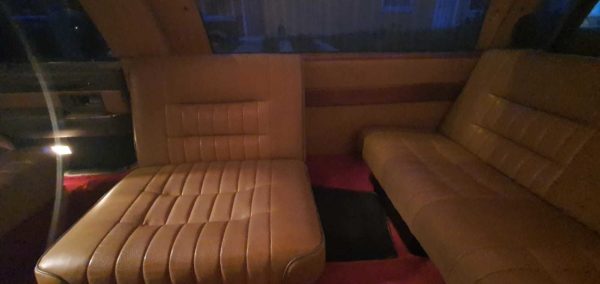 Limusina LINCOLN TOWN CAR EXCALIBUR 1994